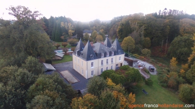 Gerenoveerd château met zakelijke mogelijkheden