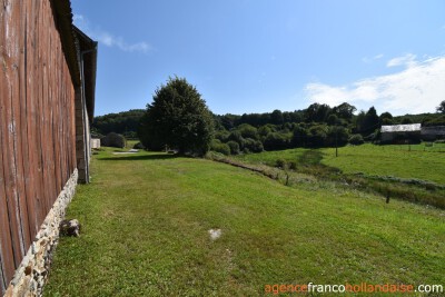 Boerderij met bijgebouwen en 4 hectare