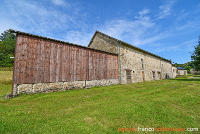 Boerderij, schuren, ruine/gîte en 4,3 hectare