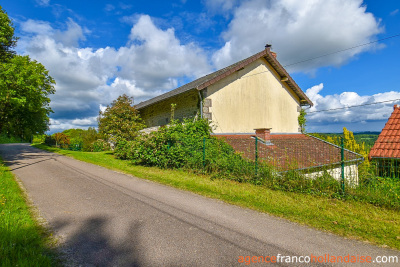 Bijzondere locatie met veel terrein 