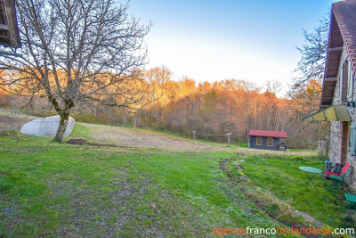 Karaktervol ensemble met 6 hectare