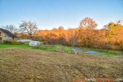 Karaktervol ensemble met 6 hectare